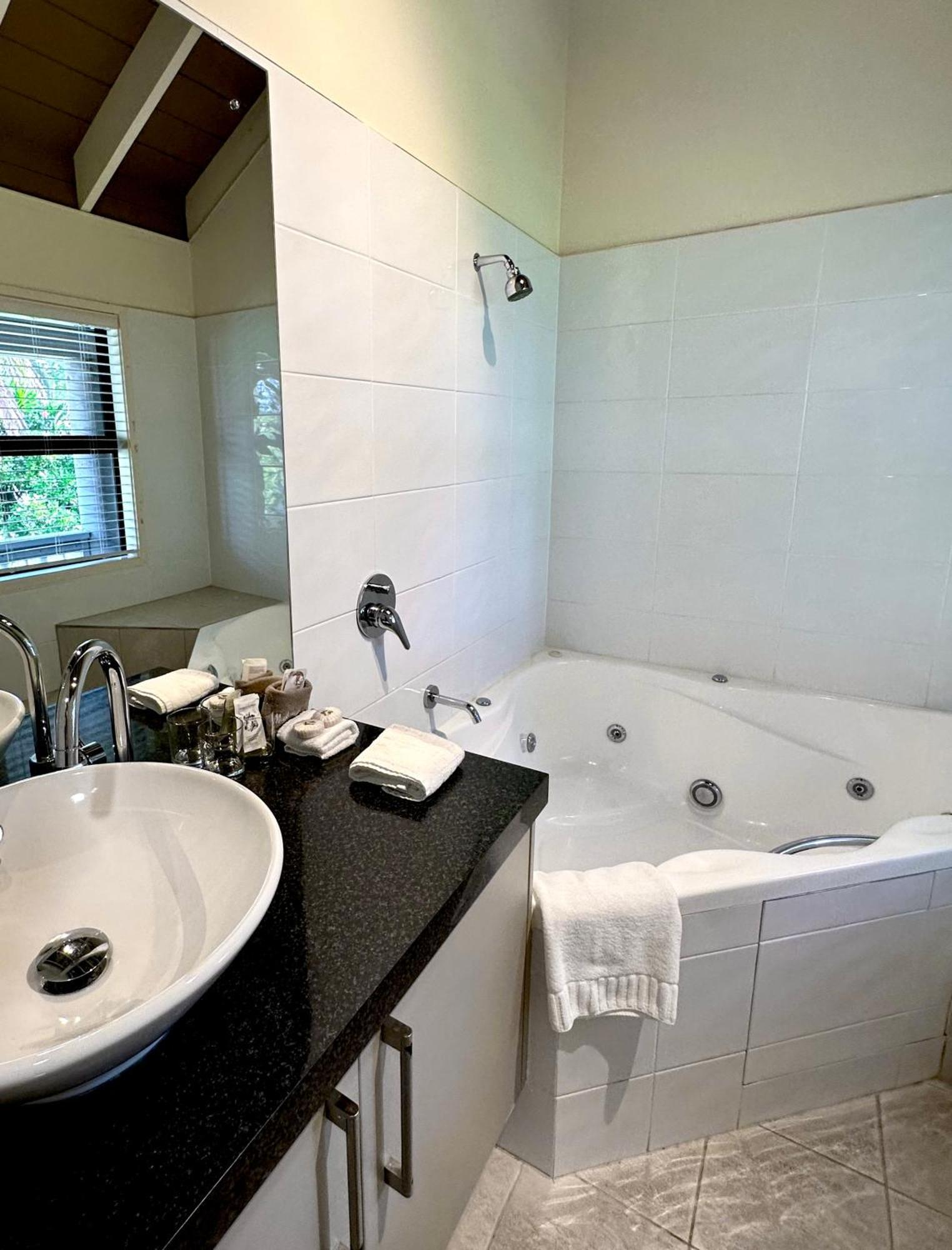 Emerald Inn On Takapuna Beach Auckland Phòng bức ảnh